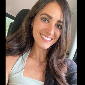 Meet your Posher, Gina